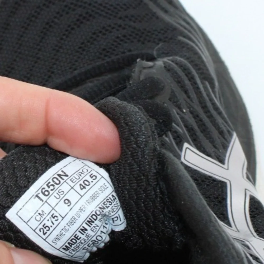ASICS Women's Gel-Nimbus 18 Size 9 Black and Silver Running Shoe Walking